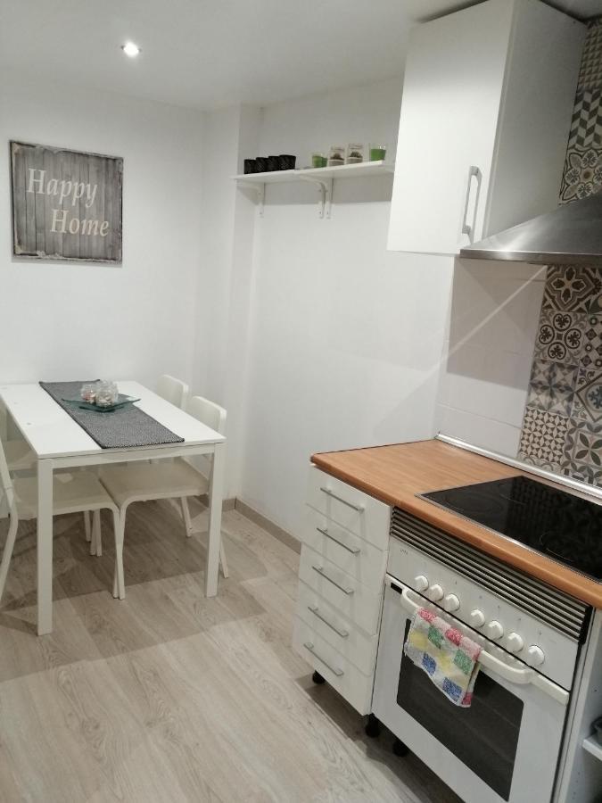 Vut Puente De Hierro Apartment Zaragoza Luaran gambar